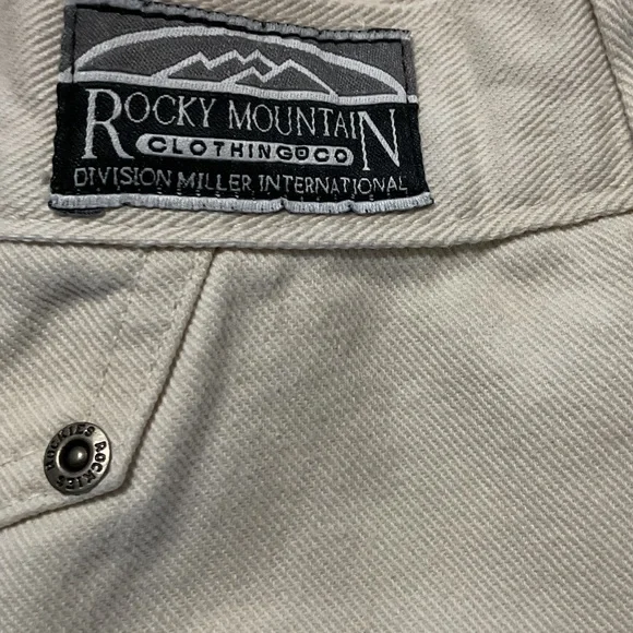 Vintage Rocky Mountain Jeans with Side Button Accents Size 11/12 inseam 36” - Picture 2 of 4